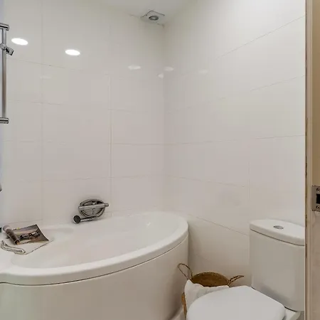 Canela Homes Barcelona Jardinets Exterior photo